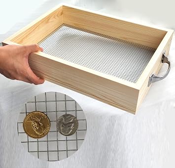 Voulosimi Soil Sifter Metal Dirt Sifter 3/8" Mesh Screen with Wire Mesh Multi-Purpose Garden Sifter Rock Sifter Compost Sifter for Gardening 16.7 x 12.8 inch