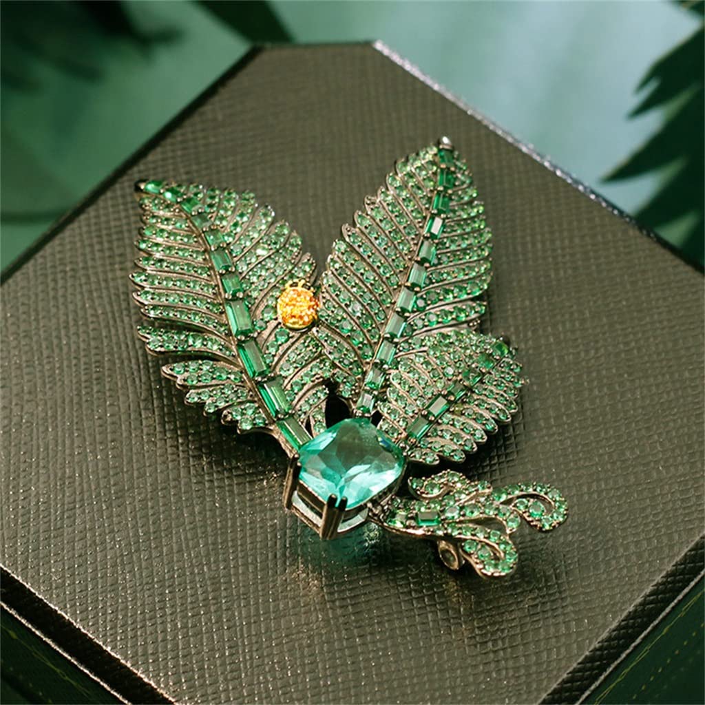 Crystal Corsage Delikate Brosche weiblicher Anzug Accessory Rock Dekoration Schalschnalle Accessoire