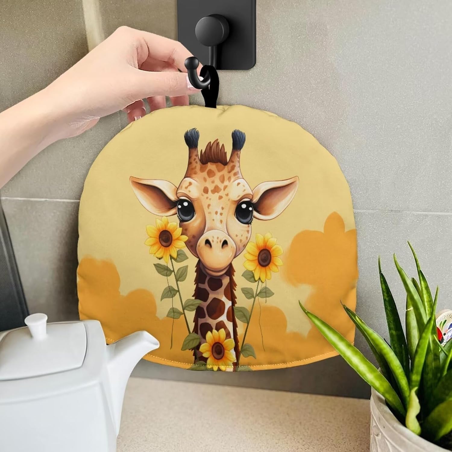 ZOUTAIRONG Giraffe Sunflower Print Tea Cozy for Ladies Gift Teapot Cover Home Decorative Accessory Insulated Teapot Cozy for Dust Proof Keep Warm Yellow Kettle Cover