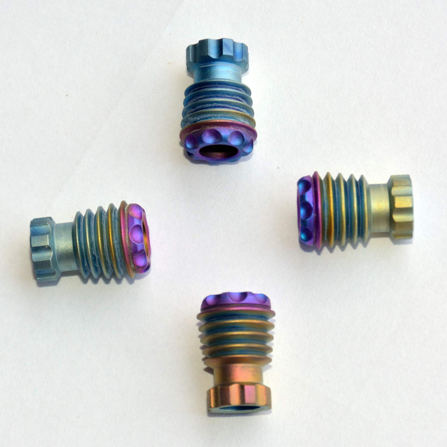 Torpedo Form EDC Titan Schlüsselanhänger – Fallschirmschnur-Perle, 18x11 Mm, Aus TC4-Titan