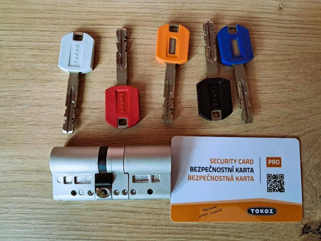 TOKOZ. PRO 300 High Security Lock with 5 Keys and Keycode Card (40/50)