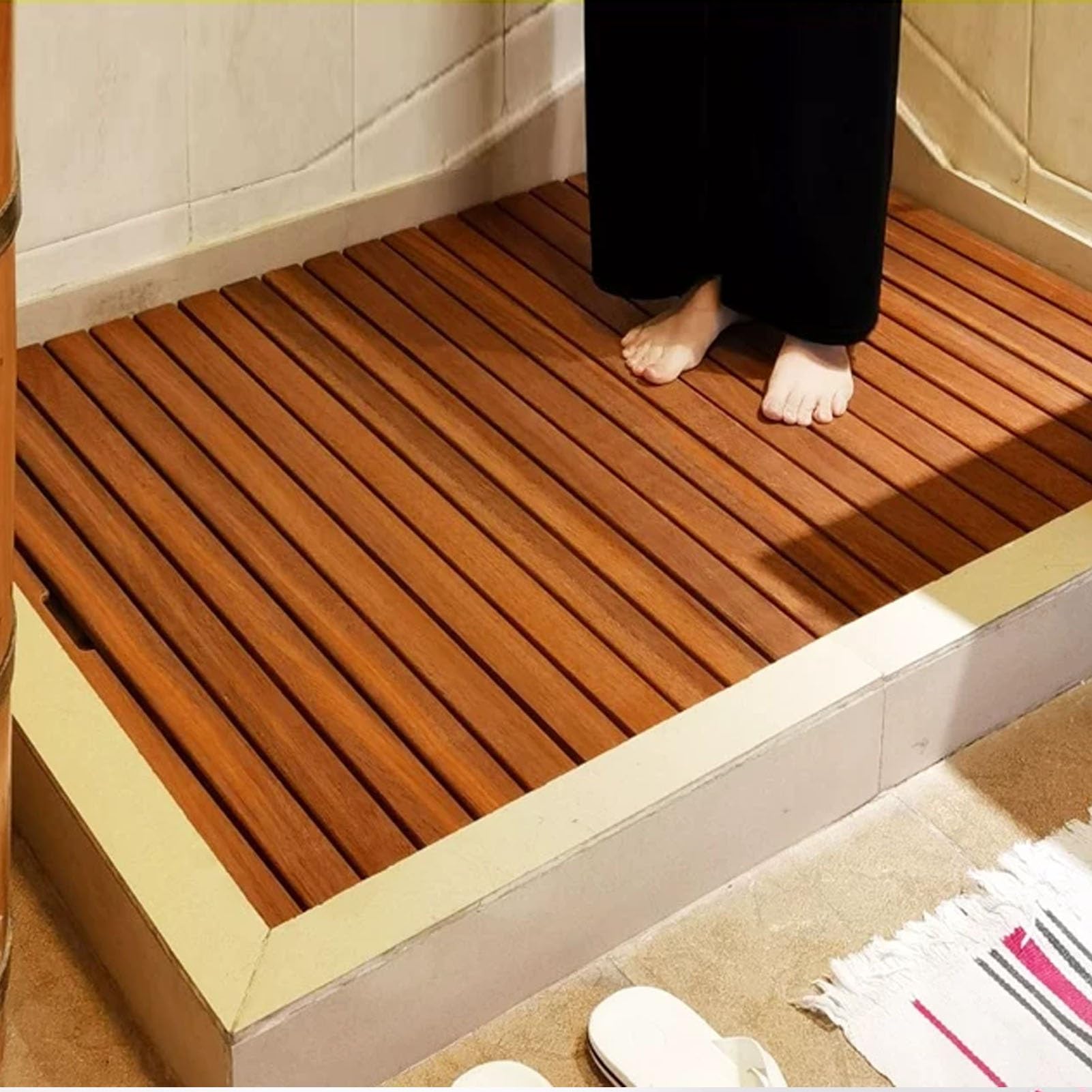 Antypoślizgowe maty prysznicowe z drewna tekowego, Lar 65 x 65 cm, wodoodporne maty kąpielowe, kwadratowe podkładki kąpielowe do spa, sauny, basenu i jacuzzi - podwyższony t i sle