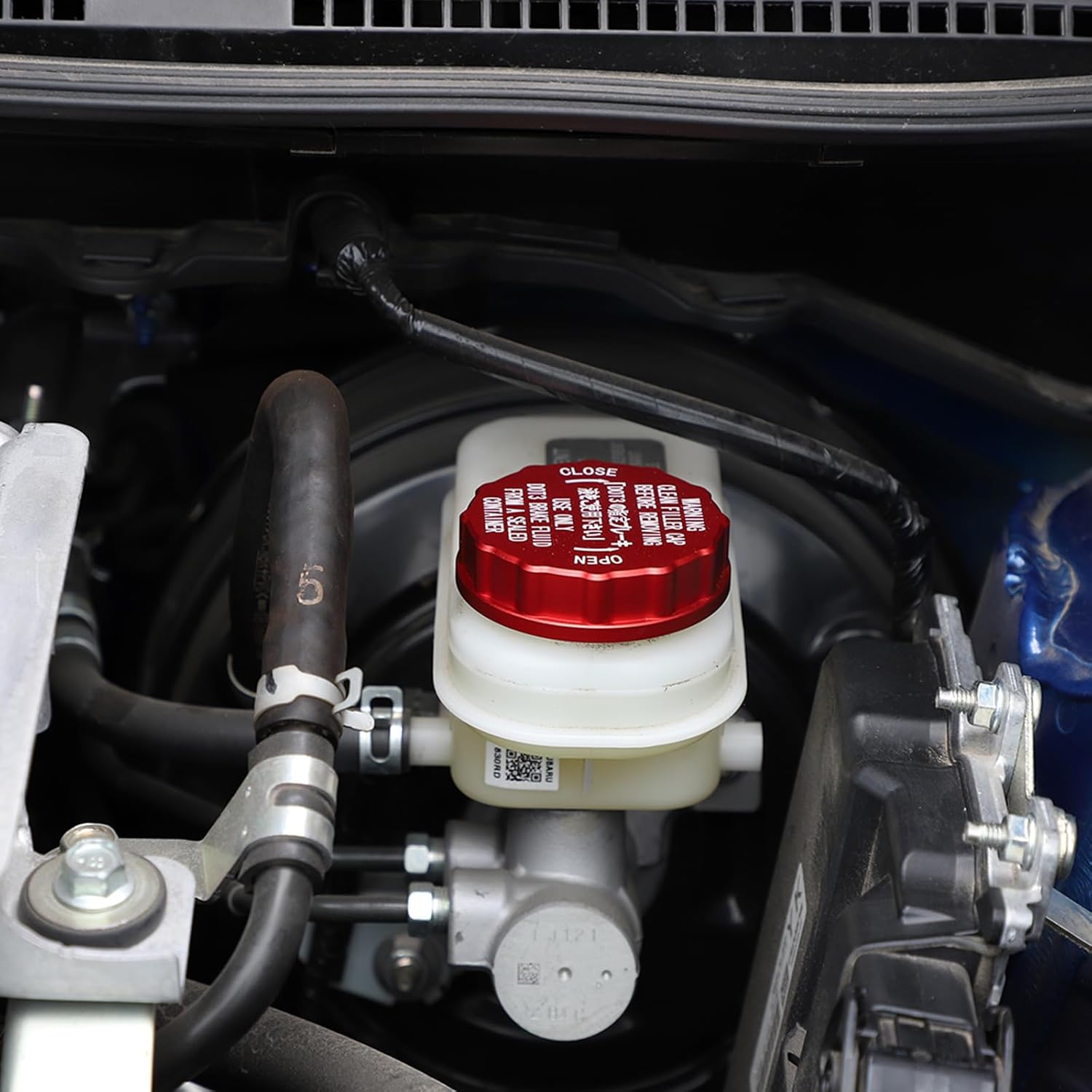 Aluminum Alloy Engine Oil Cap Radiator Cap Washer Cap Brake Fluid Cap Cover Trim Compatible with Subaru WRX 2022 2023, Engine Cap Cover Set WRX Accessories 4PCS (red)