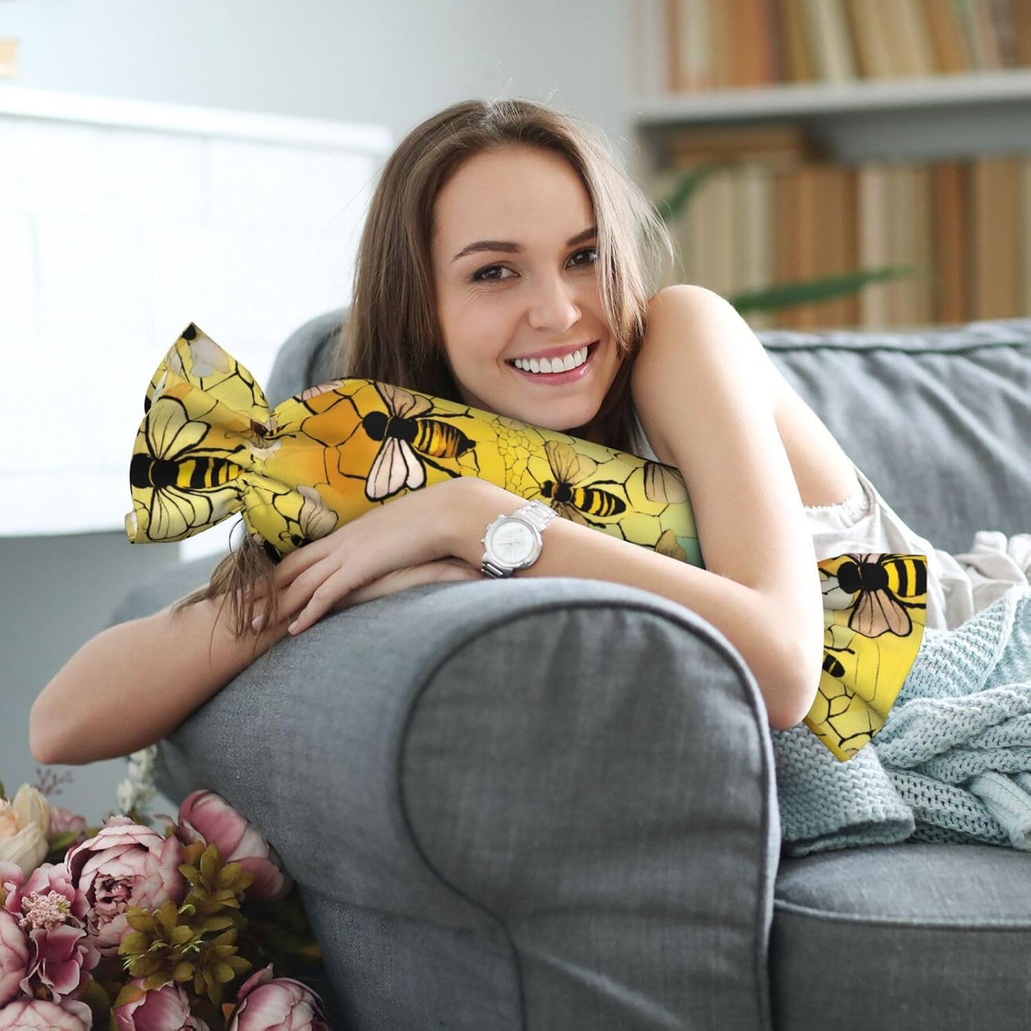 Bee Flying Print Candy Cylindrical Comfortable Pillow Throw Pillows Home Decor Easy Maintenance