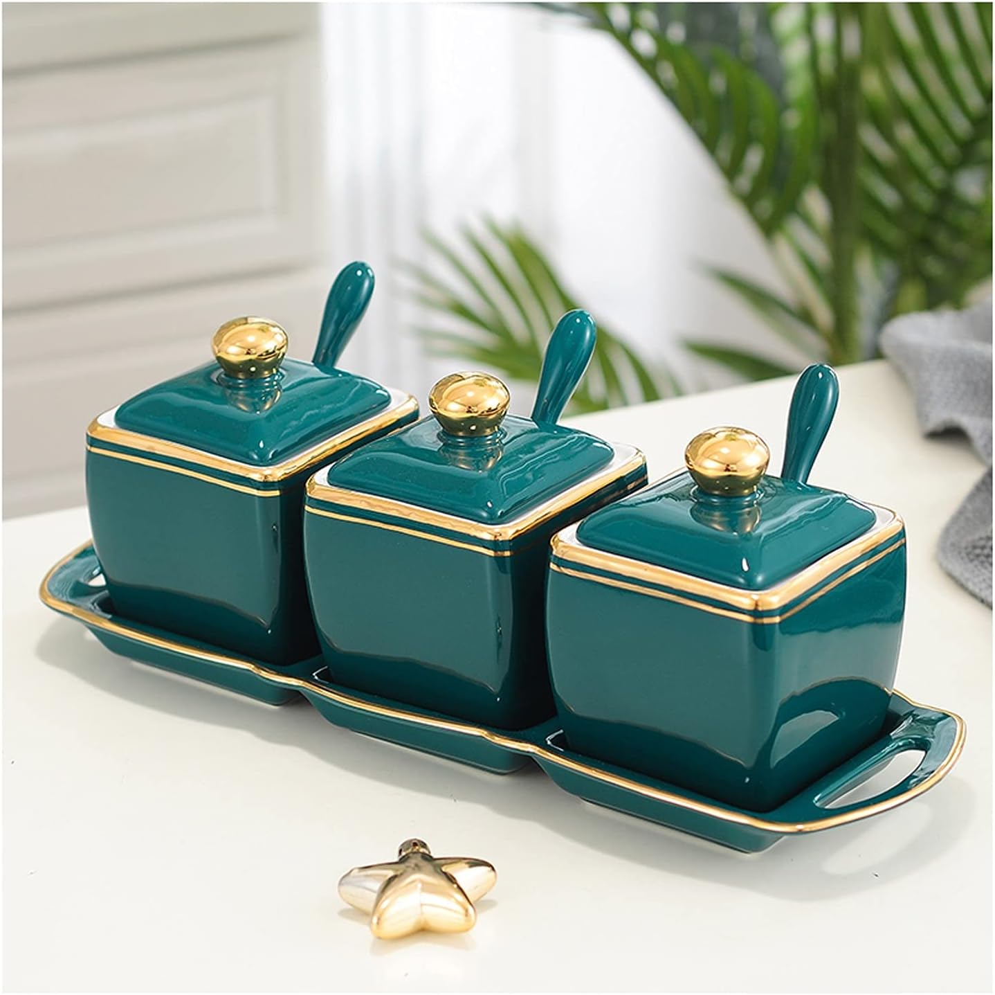 Condiment Jars Ceramic Condiment Pots， Ceramic Sugar Bowls， Spice Jars Containers with Ceramic Lids， Trays and Ceramic Spoon for Kitchen Set of 3 Condiment，Khaki