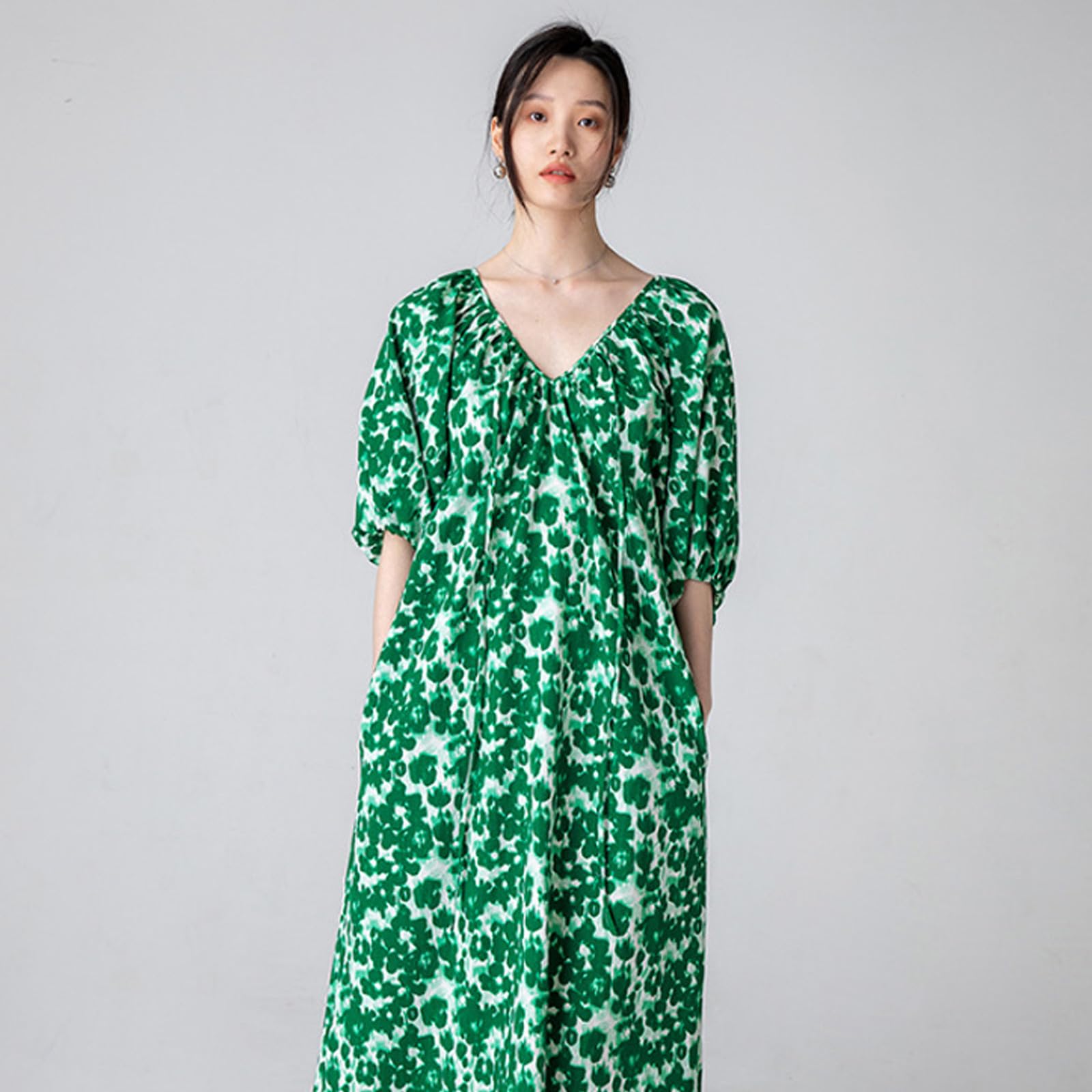 Abaodam Collana Perline di Legno e Guscio di Cocco Donna Bohemien Colore Casuale Lavorazione Fine e Ciondolo Unico, Stile Estivo da Spiaggia per Uso Quotidiano