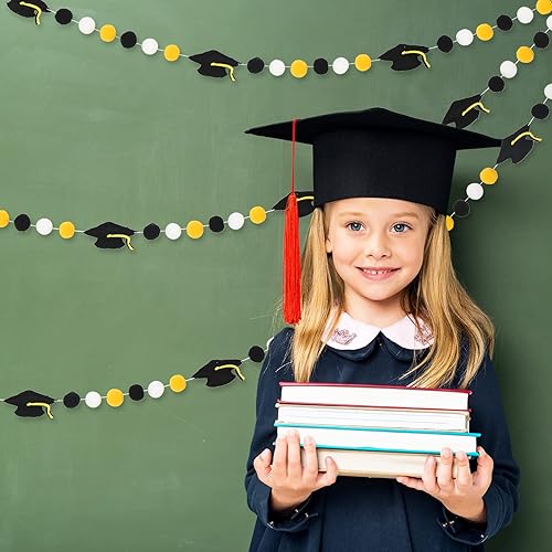 Miniatura 3 de Whaline Guirnalda de bola de fieltro 3D con gorro de graduación 3D, guirnalda de pompones para la clase de 2025, adornos colgantes de