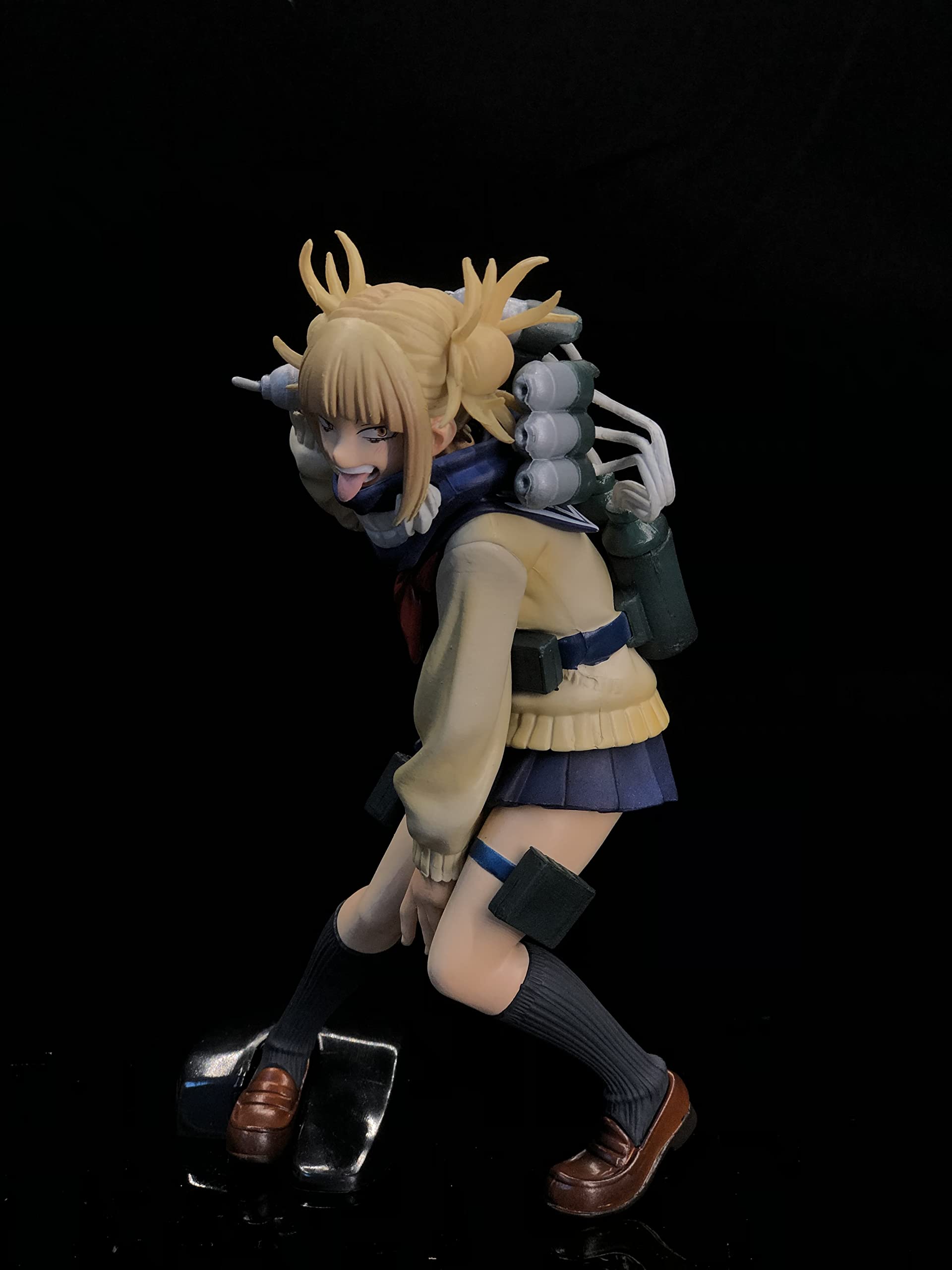 MABAIUDE MHA Toga Himiko Figure MHA Statue, 16cm Sitting Pose Himiko Toga Figure Model 1/7 Scale Anime Figurine Collectible Display Decoration: Toga Himiko a