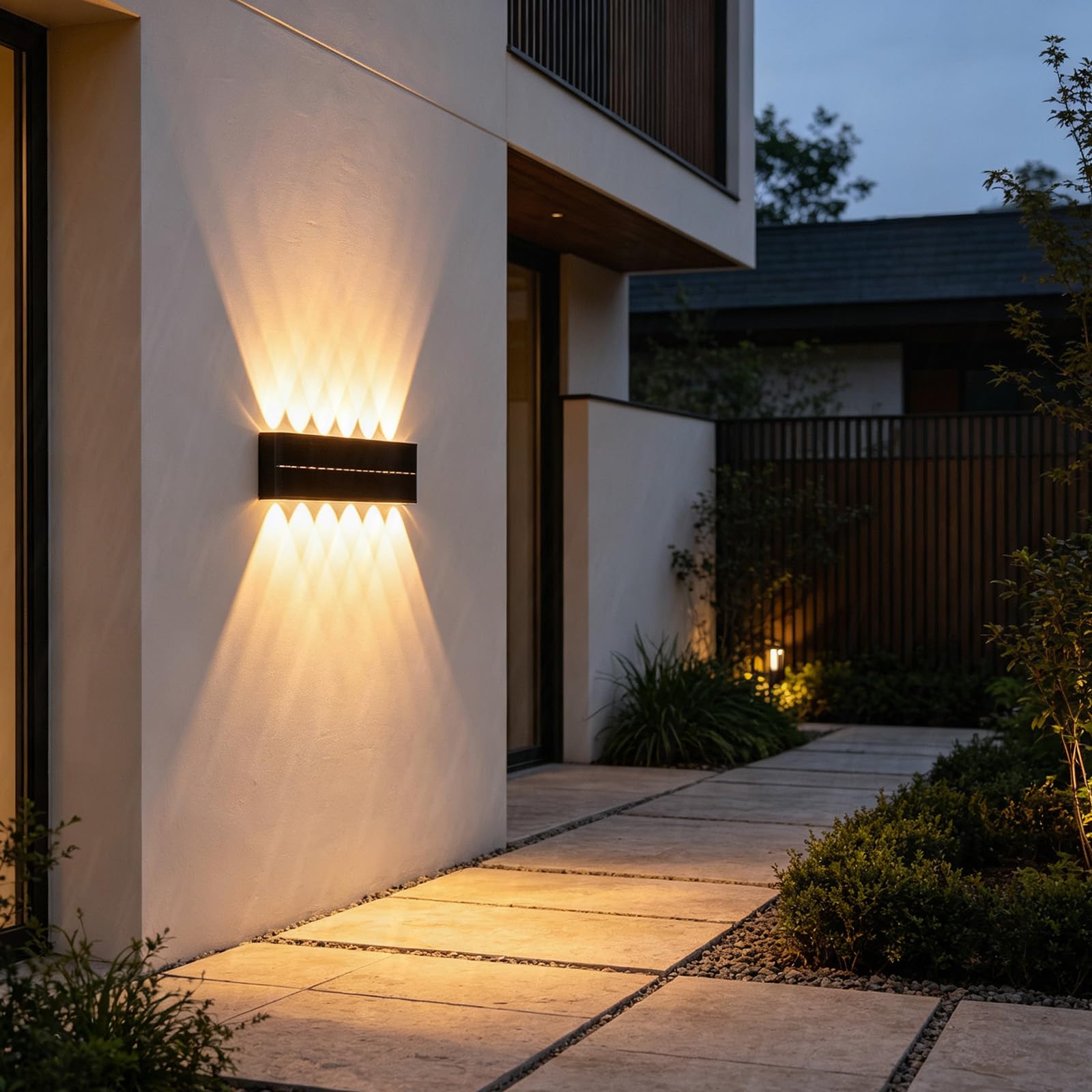 Lampada Solare da Esterno LED Applique da Parete Up & Down Impermeabile IP65 Iluminazioni per Pareti Solari Esterno Luce da Parete Corridoio Balcone Giardino Terrazzo (Luce Calda,12 teste)