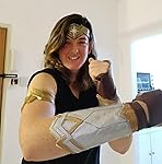 Review Image by Mikka Mikka