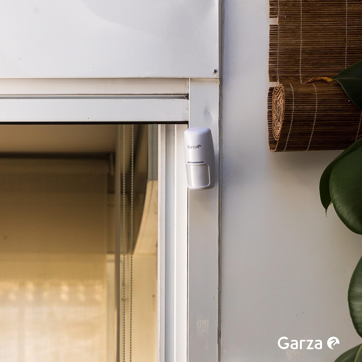 Garza Smart - Kit Sistema di Allarme Intelligente WiFi Domestico Sirena 120dB, 1 Sensore di Movimento, 3 Rilevatori di Apertura Porte/Finestre e 1 Telecomando WiFi 2.4GHz