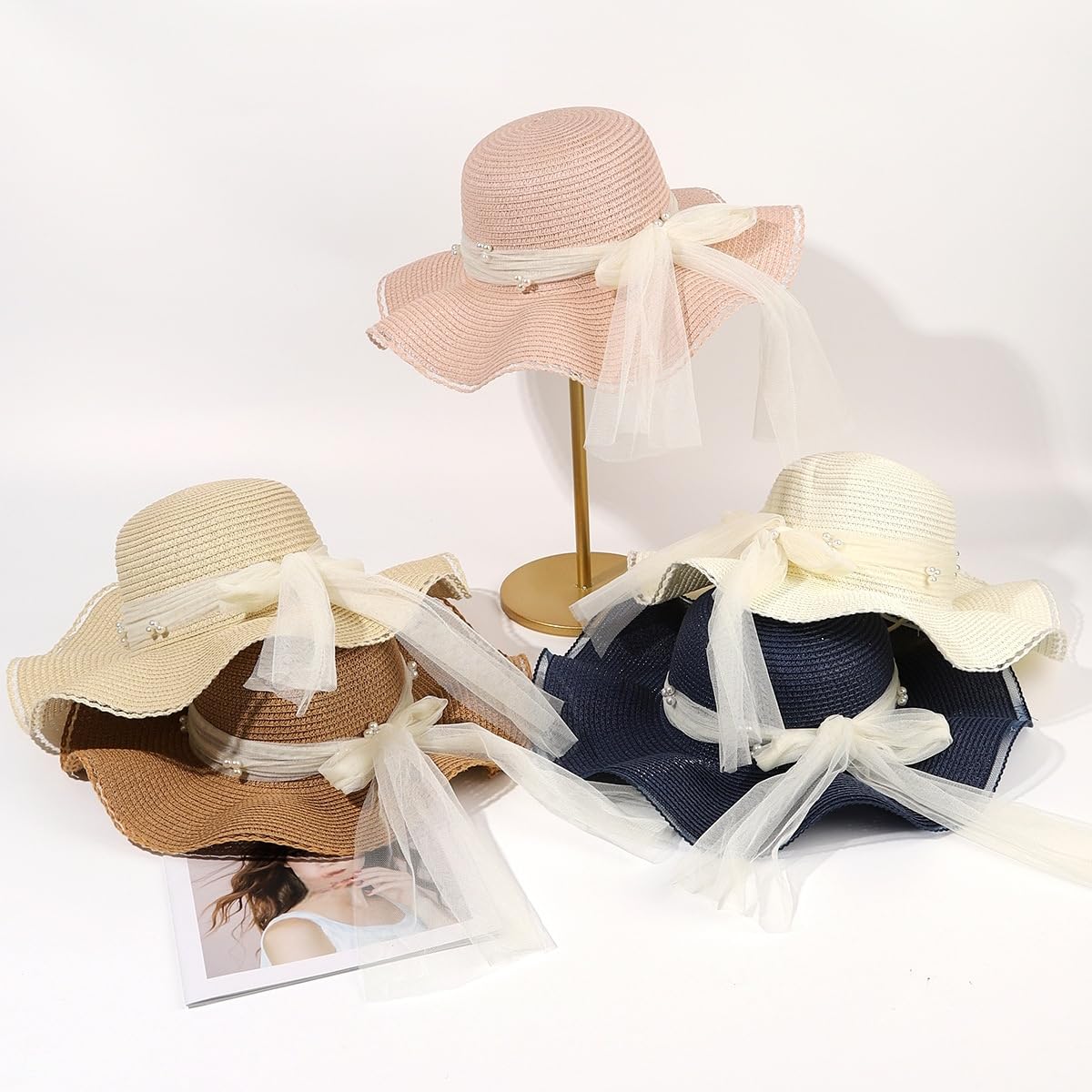 Sombrero de Paja Transpirable de ala Ancha con Volantes,Sombrero de Verano para Mujer con Protección UV,Tejido de Paja y Lazo de Tul Perlado,Sombrero de Playa para Vacaciones,Viajes y Actividades Al