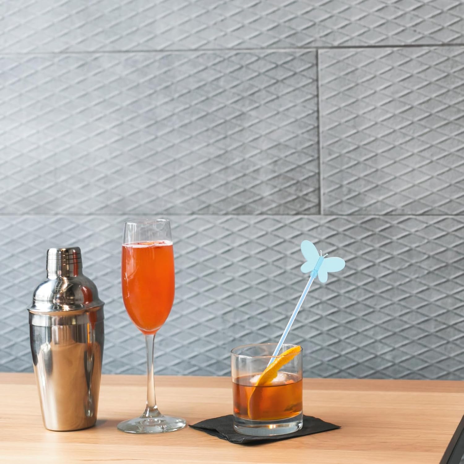 25pcs Acrylic Butterfly Cocktail Swizzle Sticks for Bar Drink Mixing