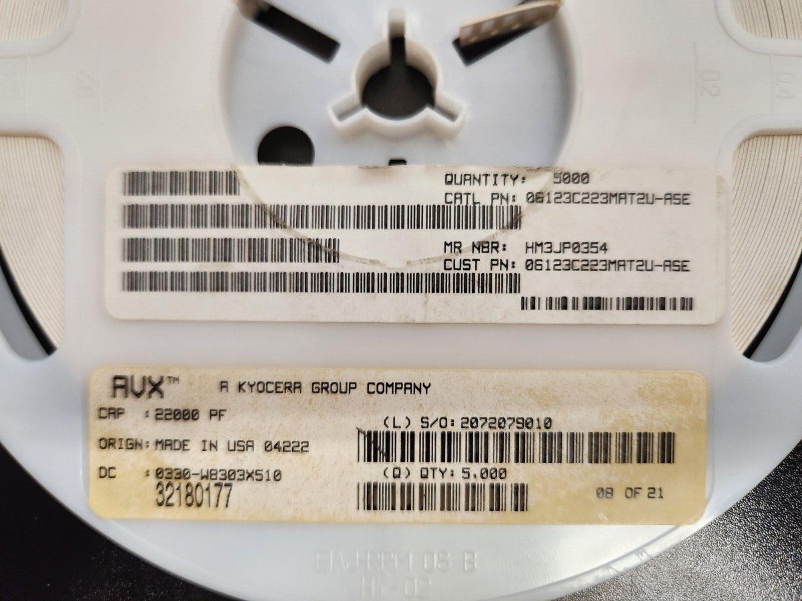 (100 PC) 06123C223MAT2U-ASE AVX Compatible with Cap CER 0.022UF 25V X7R 0612