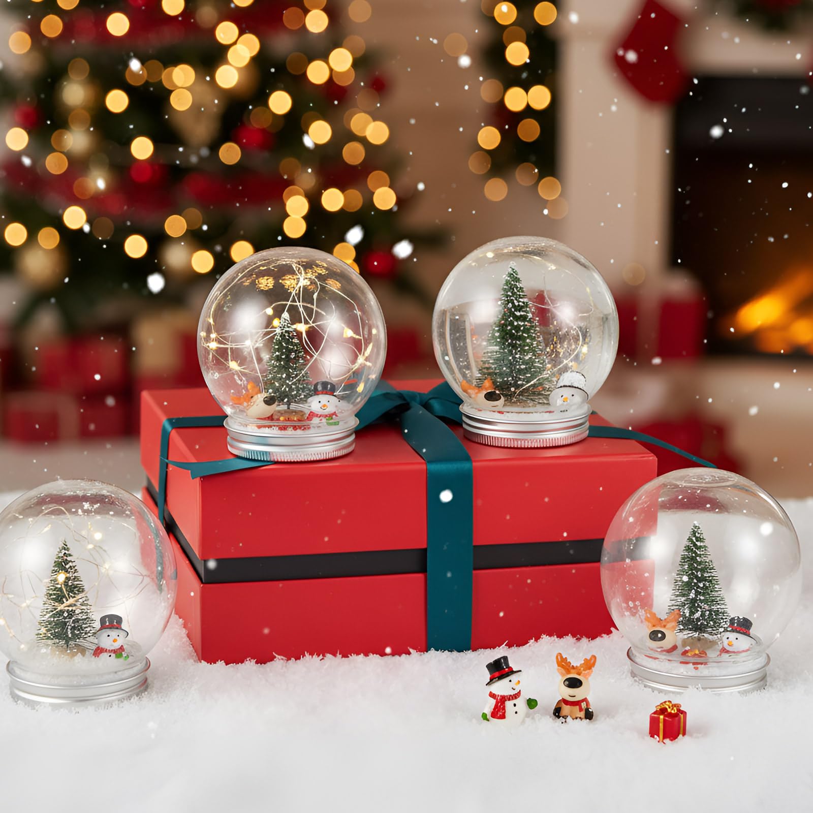 Liliful Lot de 16 boules à neige de Noël à faire soi-même comprenant une boule à neige en plastique LED de 9 cm avec bouchon à visser - Mini arbre de Noël artificiel - Bonhomme de neige, Père Noël