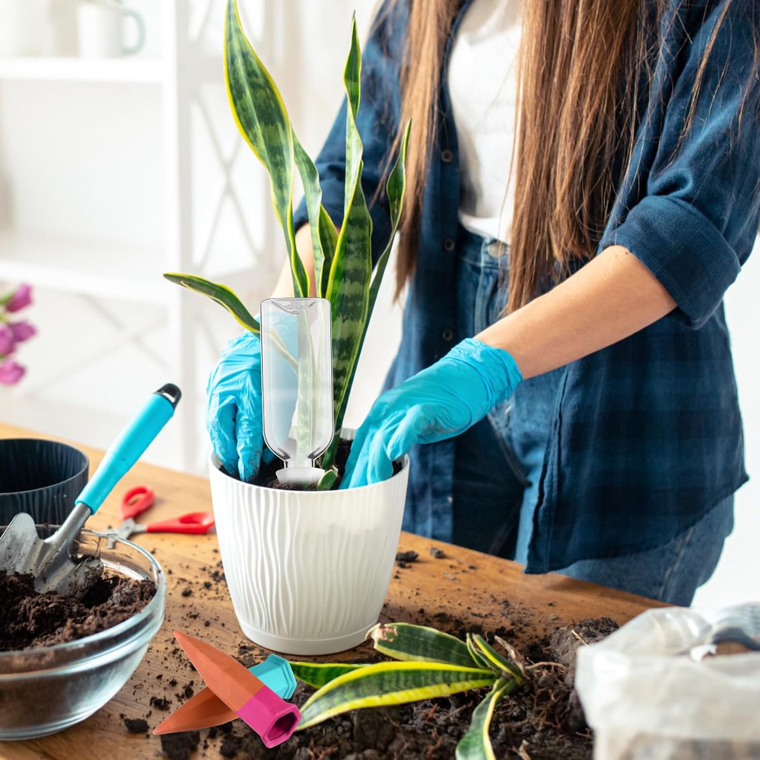 Plant Watering Devices Include Terracotta Watering Spikes 17 oz Plastic Automatic Plant Waterer Clear Wine Bottle for Indoor Outdoor Garden(20 Pcs)