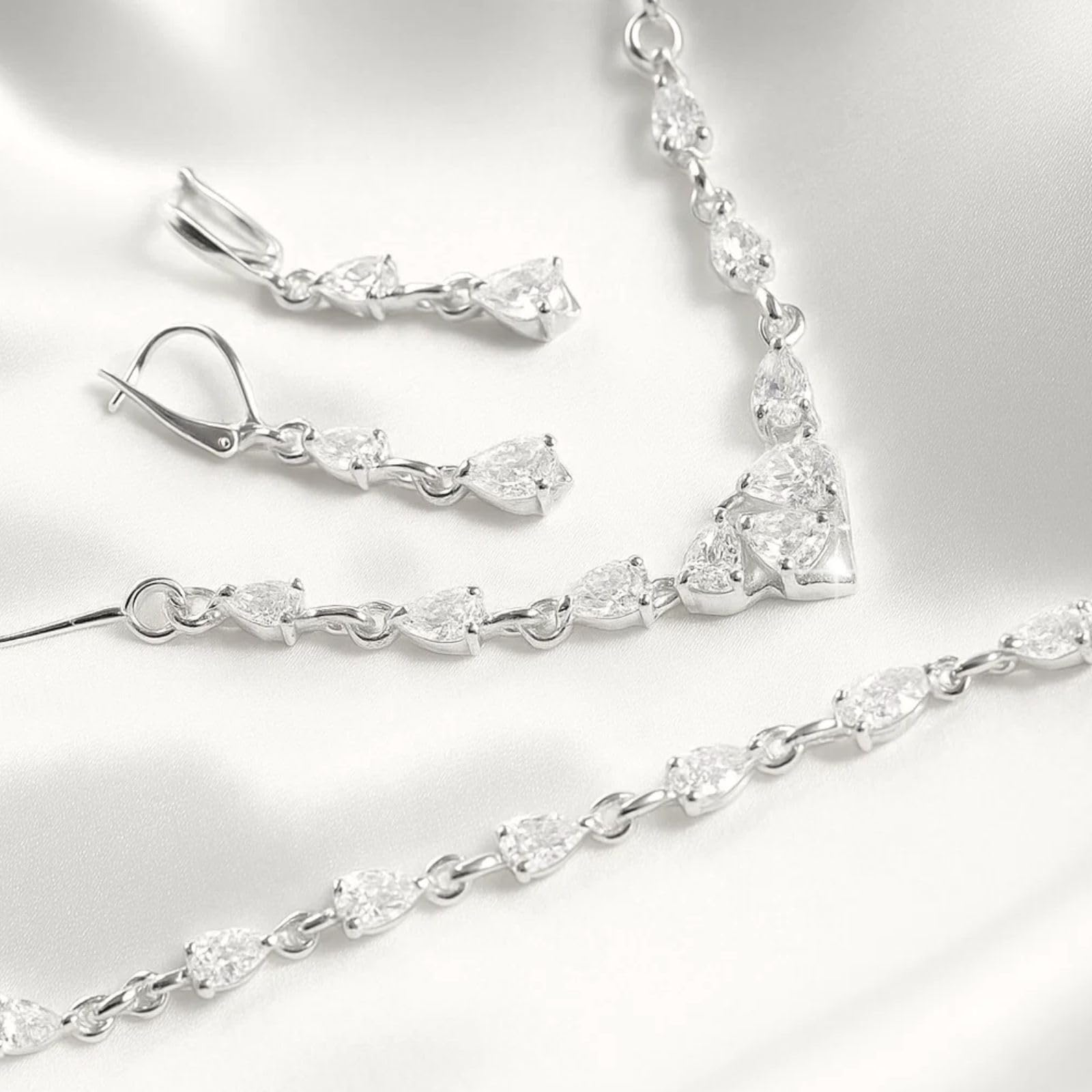 LILLY MARIE Brautschmuck Set Mit Weißen Zirkonia Aus 925 Silber Sterlingsilber