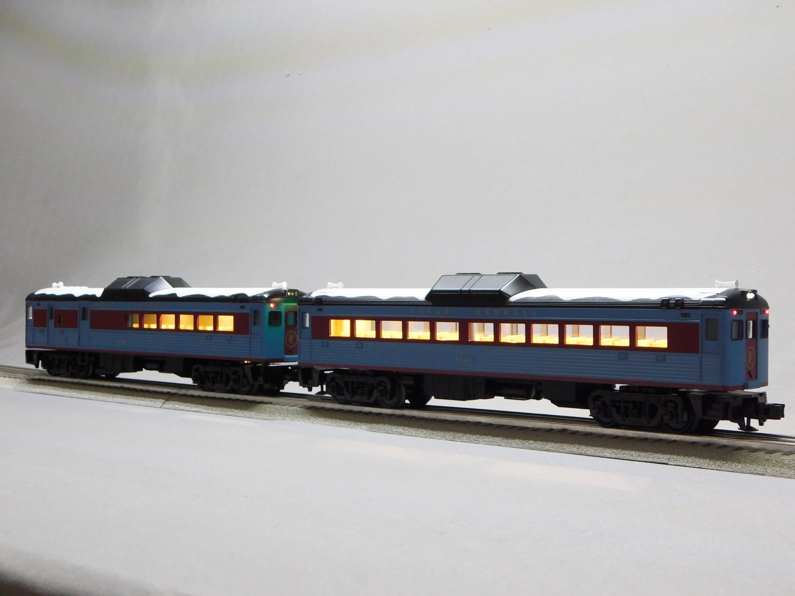 Lionel The POLAR EXPRESS BUDD LIONCHIEF PLUS 2.0 RDC UNIT COMBO 2335110