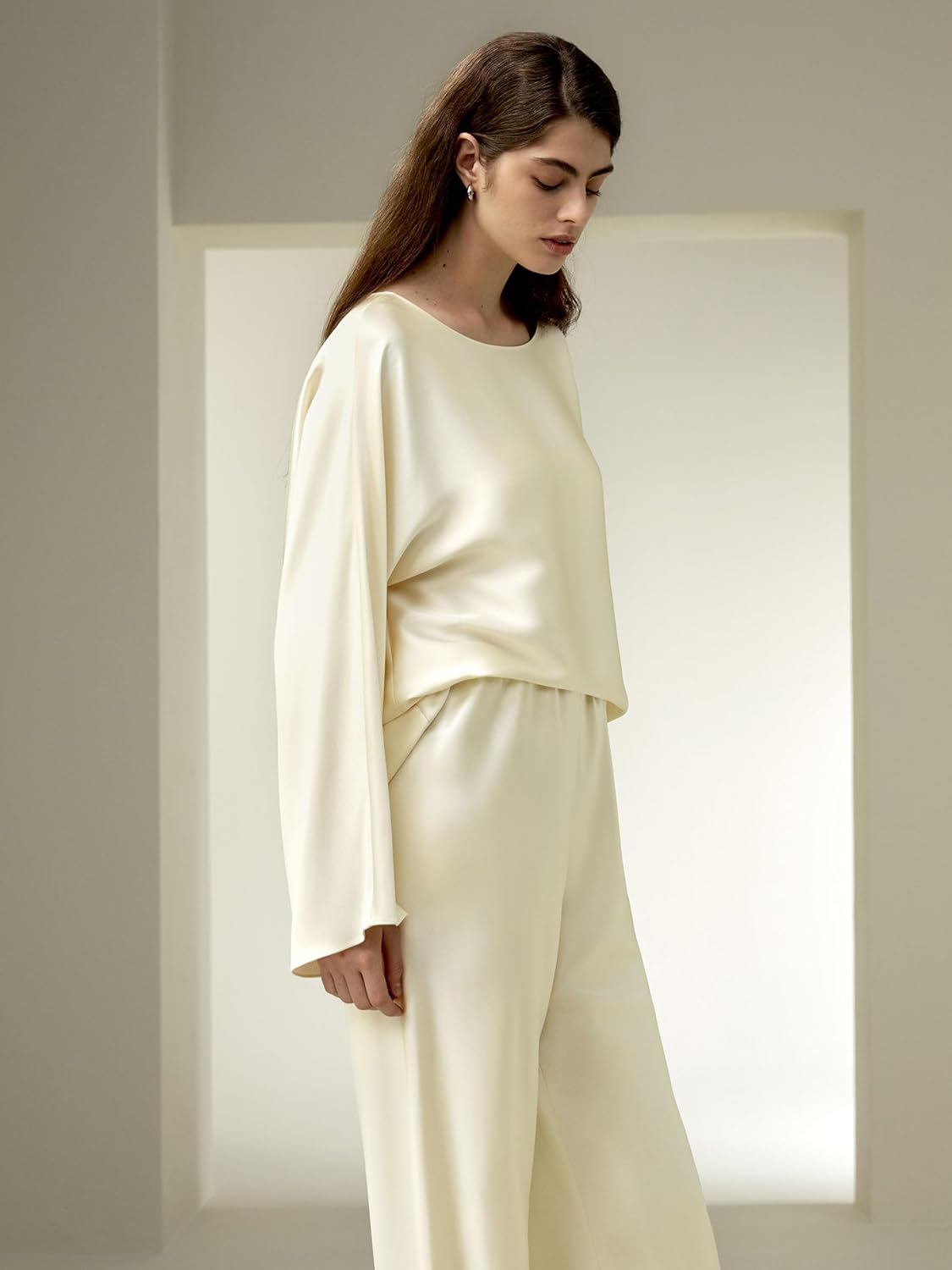 LilySilk Womens Pure Silk Blouse Ladies 32MM Double-Faced Silk Top with Crewneck Long Sleeves Shirt for Casual - Image 3