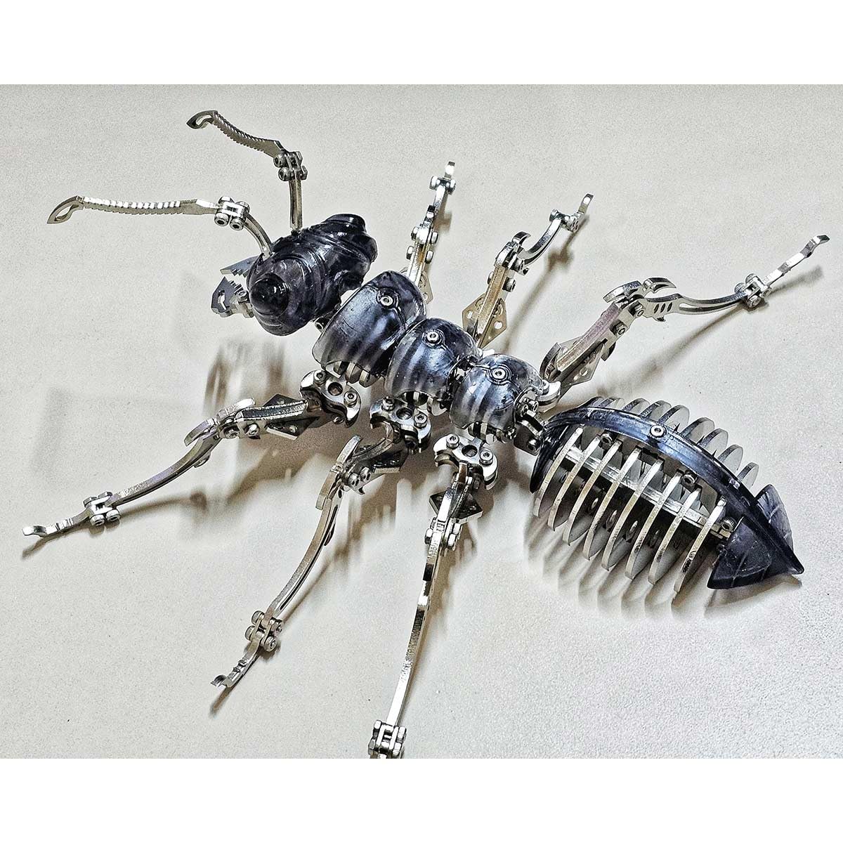 Puzzle 3D, metalowy owad, steampunk, mechaniczny, metalowy, mechaniczny, trudny montaż, zestaw modelu STEM z ruchomymi nogami i przegubami 360°, idealny prezent kolekcjonerski dla dorosłych i