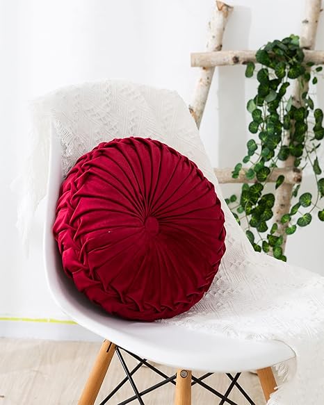 round red throw pillows