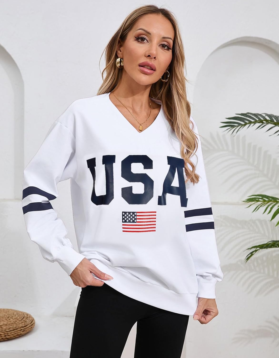 Women's American flag Sweatshrit Long Sleeve V Neck Loose Casual Patriotic Pullover Sweatshits - Image 3