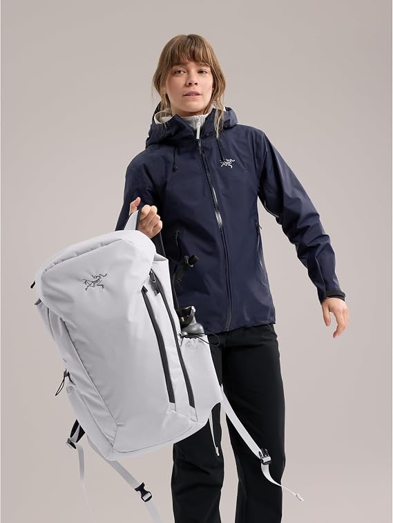 Arc'teryx Mantis 30 Backpack | Versatile 30L Daypack