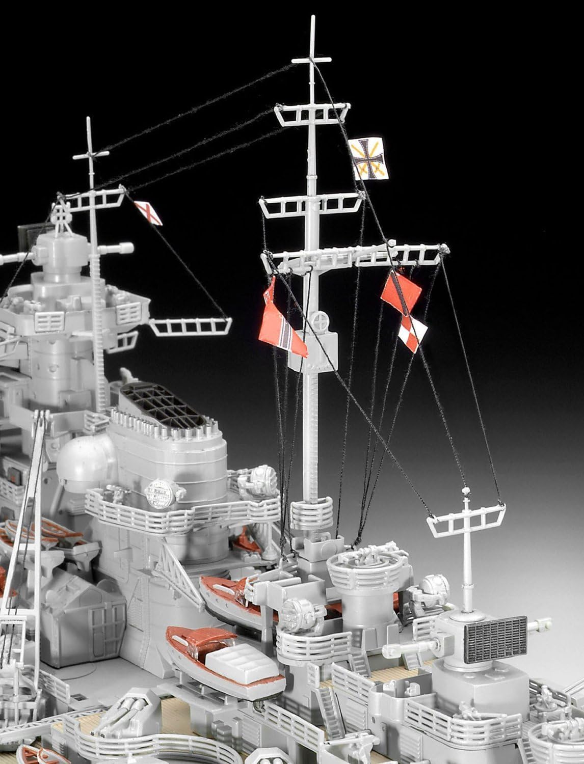 Amazon | 1/350 ドイツ海軍戦艦 ビスマルク Revell 05040 [並行輸入品 ...