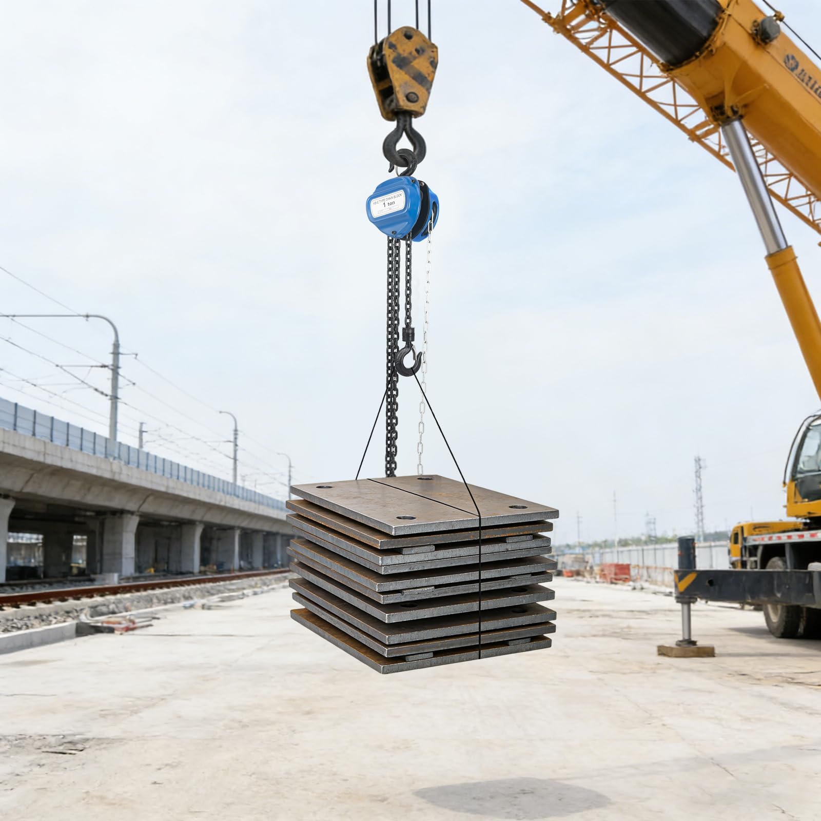 Paranco a catena da 1000 kg con altezza di sollevamento di 4 m, in acciaio al manganese G80, per sollevamento e trazione, puleggia per officina, garage e cantiere (15 x 13 x 16 cm, blu)