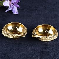 Vista 2 de Craftsman – Diya del dios Kúbera hecha a mano en latón con grabado dorado para Diwali, Lámpara de aceite tradicional india Pooja Puja, Artículos