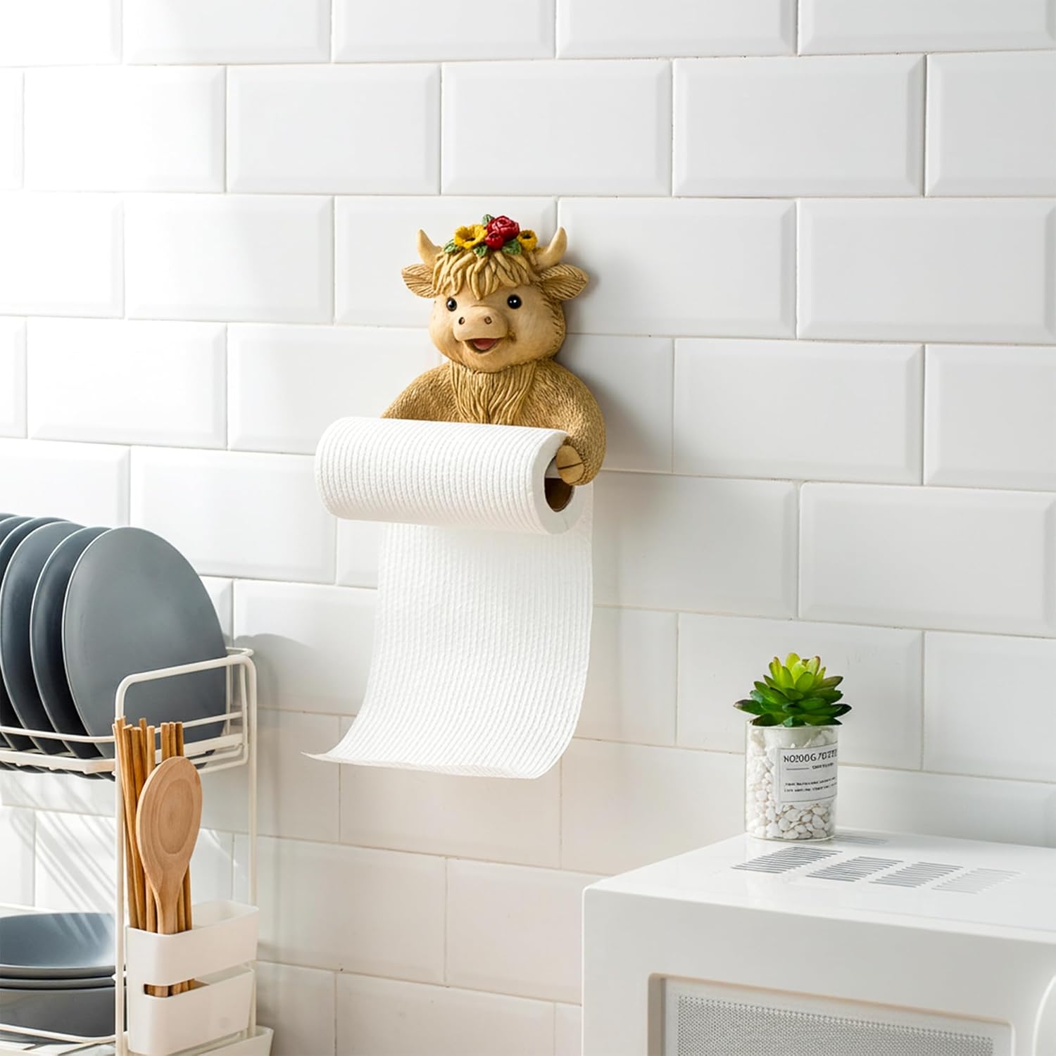 Highland Cow Resin Toilet Paper Holder Free Standing Bathroom Set with Nail for Bathroom, Funny Highland Cow Toilet Paper Roll Holder Unique Tissue Paper Storage for Cute Bathroom Decoration