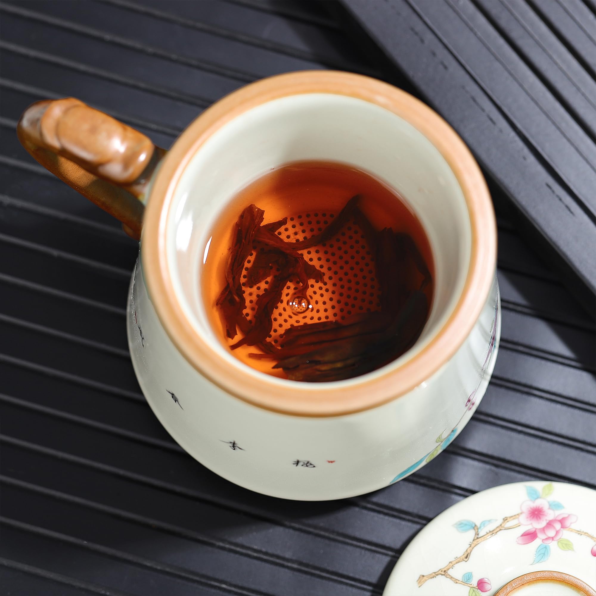 fanquare Taza de Té de Cerámica con Infusor y Tapa, Tazas de Té Chinas Flor Beige, Taza de Té Grande para Viajar Casa 450ml