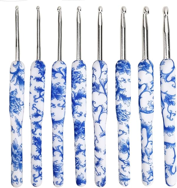 Aeelike Crochet Hooks Set Arthritis Plastic Handles, Pretty Patterned Crochet Hooks Set Floral, Flat Handle Crochet Hooks Sets for Beginners UK, 8 Pack Aluminium Ergonomic Crochet Hook Set with Case