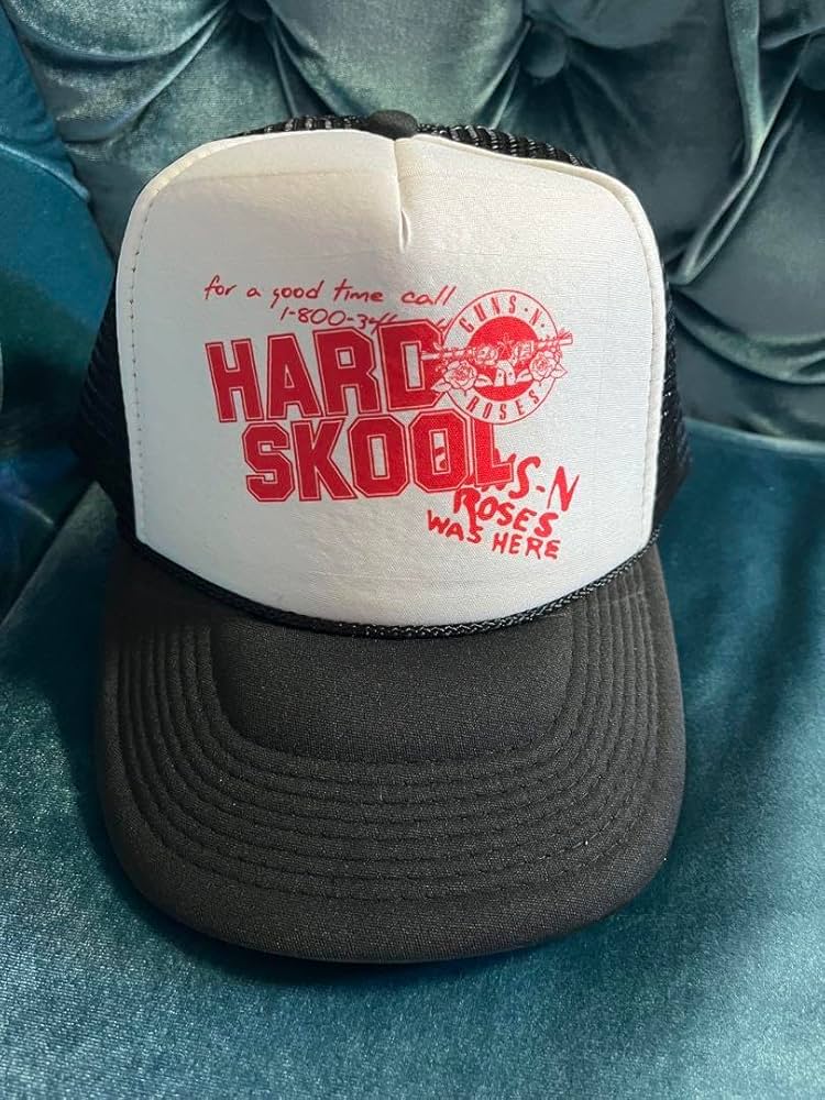 Amazon.co.jp: ガンズアンドローゼズ 公式キャップ : スポーツ