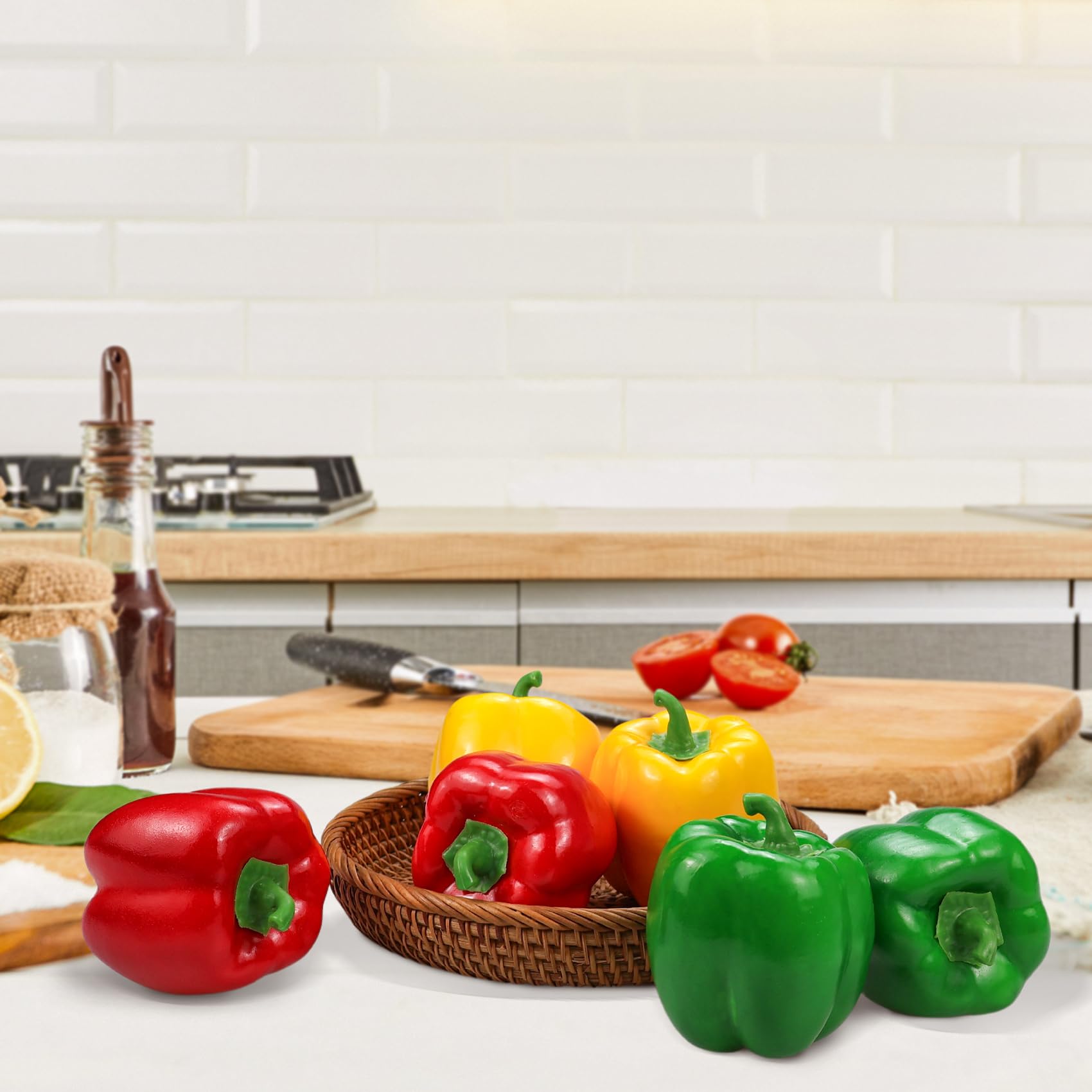 Lorigun Artificielle Poivrons 6Pcs (Chaque Couleur 2Pcs) - Légumes Décoratifs en Mousse de Styron Rouge, Vert, Jaune - Pour Décoration Maison et Accessoires Éducation Enfance