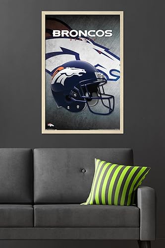 Miniatura 77 de Trends International NFL Denver Broncos - Póster de pared con casco 16, 22.375 x 34 pulgadas, versión sin marco