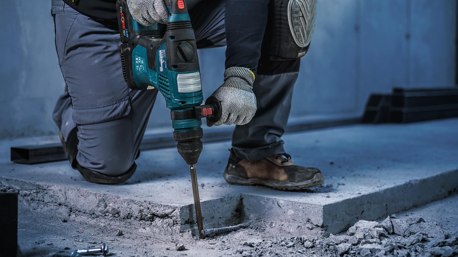 Bosch 4x Coffret de burins PRO SDS plus-4C, 4 pièces (pour Béton, Brique, Ø mm, Professional Accessoire Marteau burineur, Brise-béton)