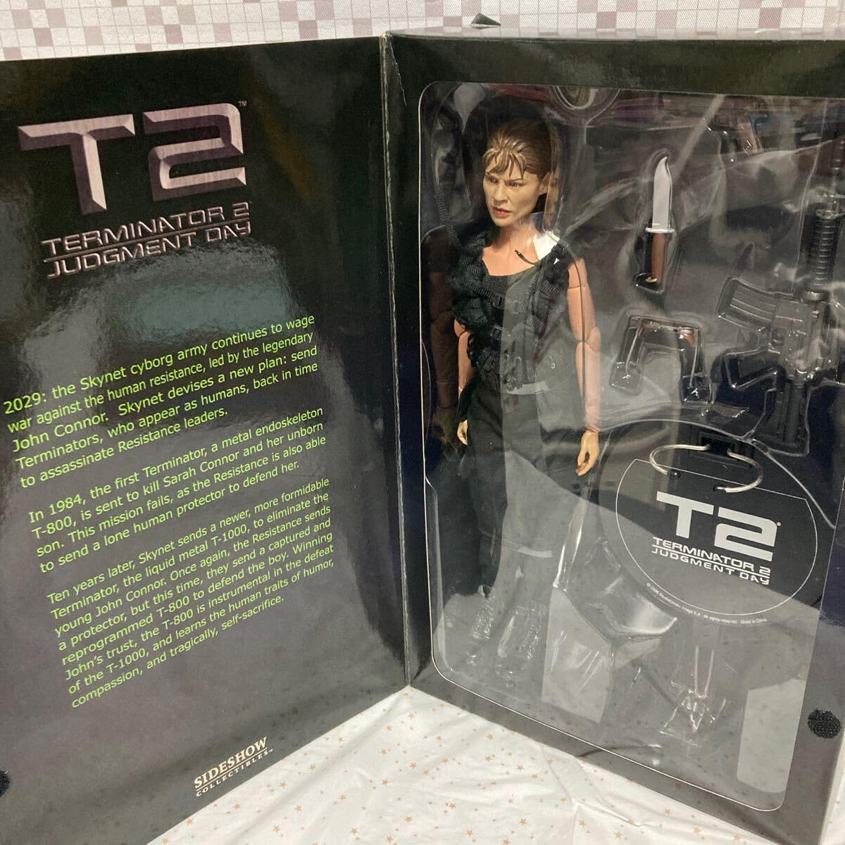 【未使用】ターミネーター2 サラ・コナー 1/6フィギュア Amazon.co.jp: ムービー・マスターピース ターミネーター2 1/6