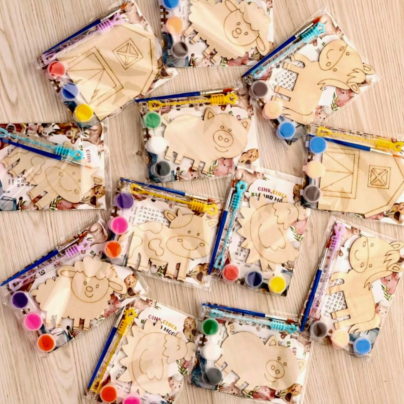 GEECOZYLIFE Farm Party Favors - 12 PCS Farm Animals with Art Supplies - Farm Barnyard Wooden Painting Kit with Bubble Wands - Kids Birthday Boys Girls Gifts Bulk