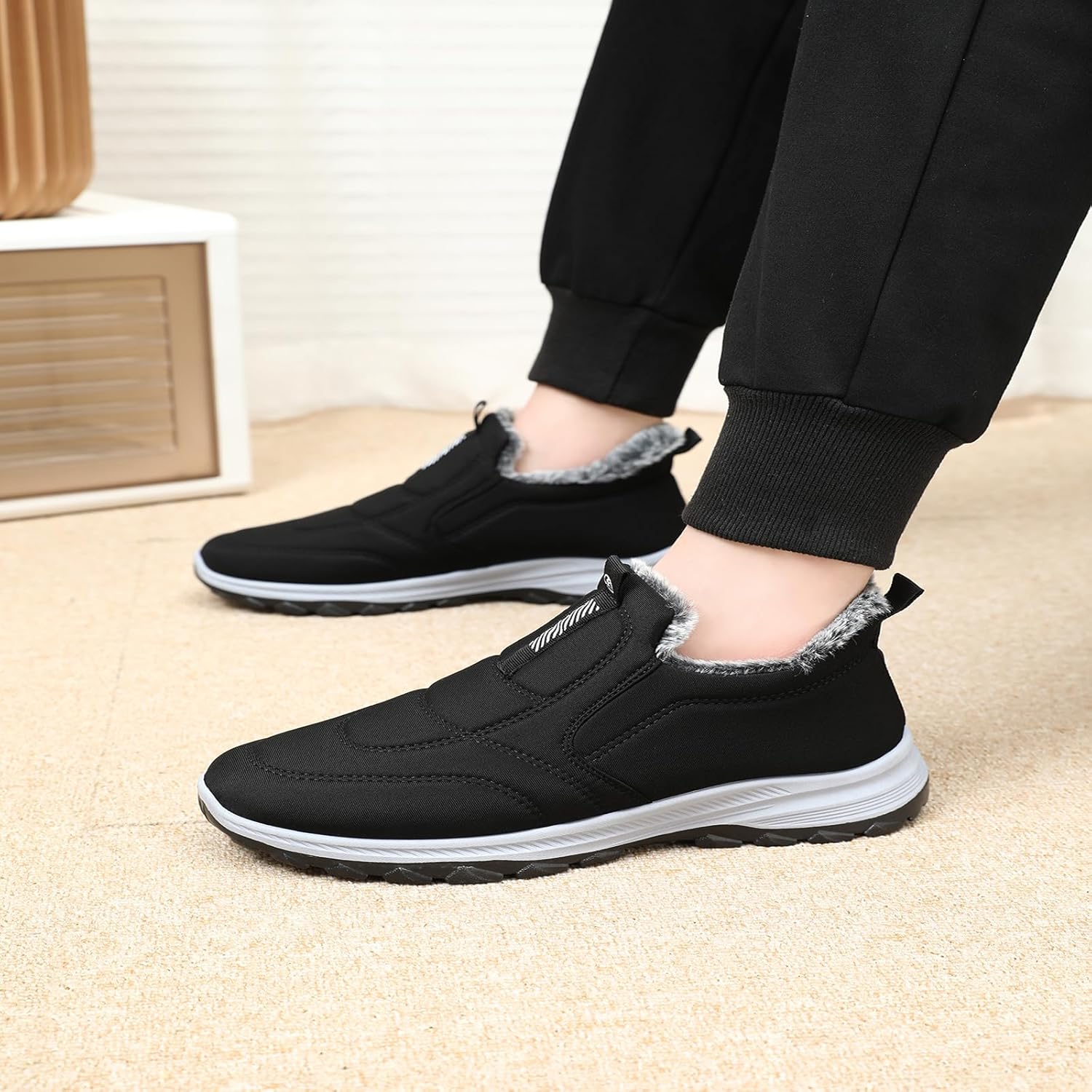 Men Winter Fur Lined Snow Boots Lightweight Slip On Non Slip Warm Ankel Boots for Outdoor Hiking Work Leisure
