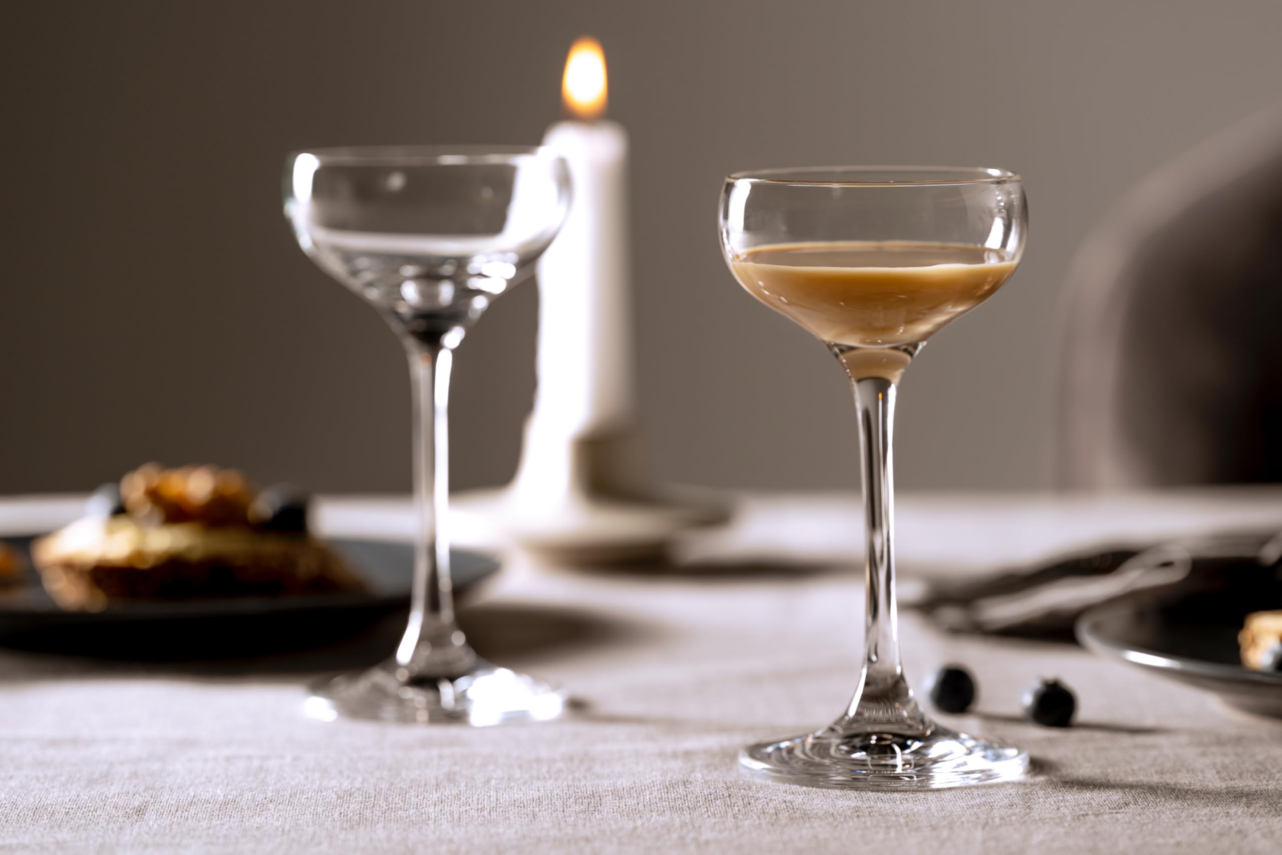 Leonardo Cheers Likör-Schalen 6er Set, spülmaschinenfeste Cocktail-Schale, Schnaps-Glas mit gezogenem Stiel, Likör-Gläser Set,Höhe 13,5 cm, 90 ml, 061645