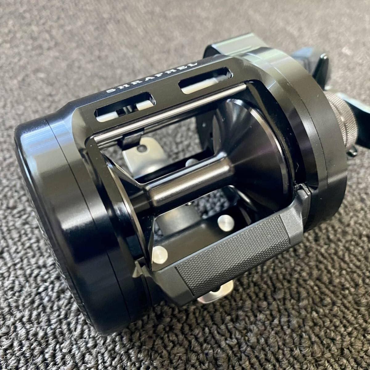 Daiwa SHRAPNEL C3000H 未使用品 雷魚 シュラプネル ダイワ DAIWA