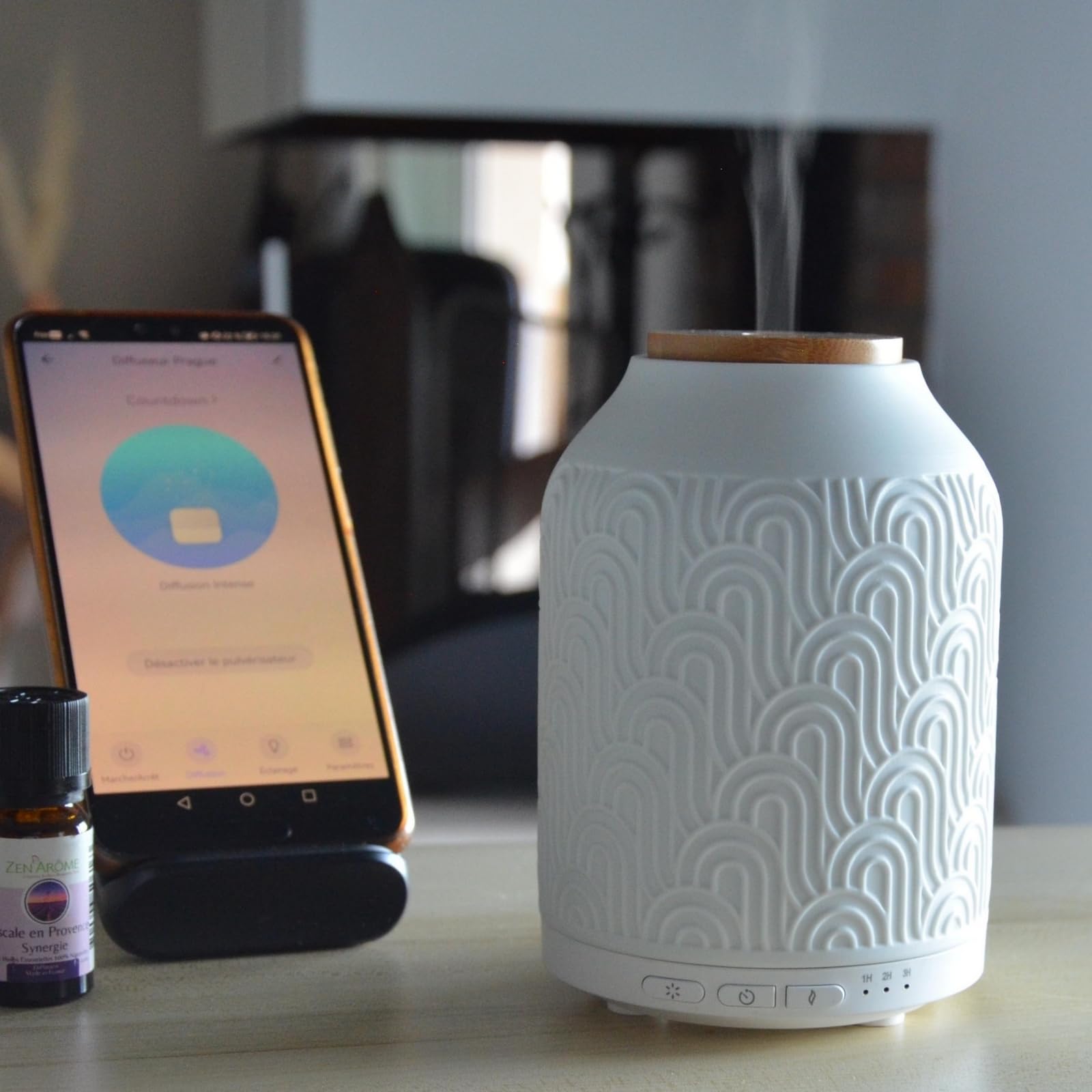 Zen'Aroma Difusor de Aceite Esencial WiFi Praga - Difusor Eléctrico Conectado Compatible Alexa/Google Home - Control Total Remoto en la App Tuya Smart - Materiales Naturales Madera y Cerámica