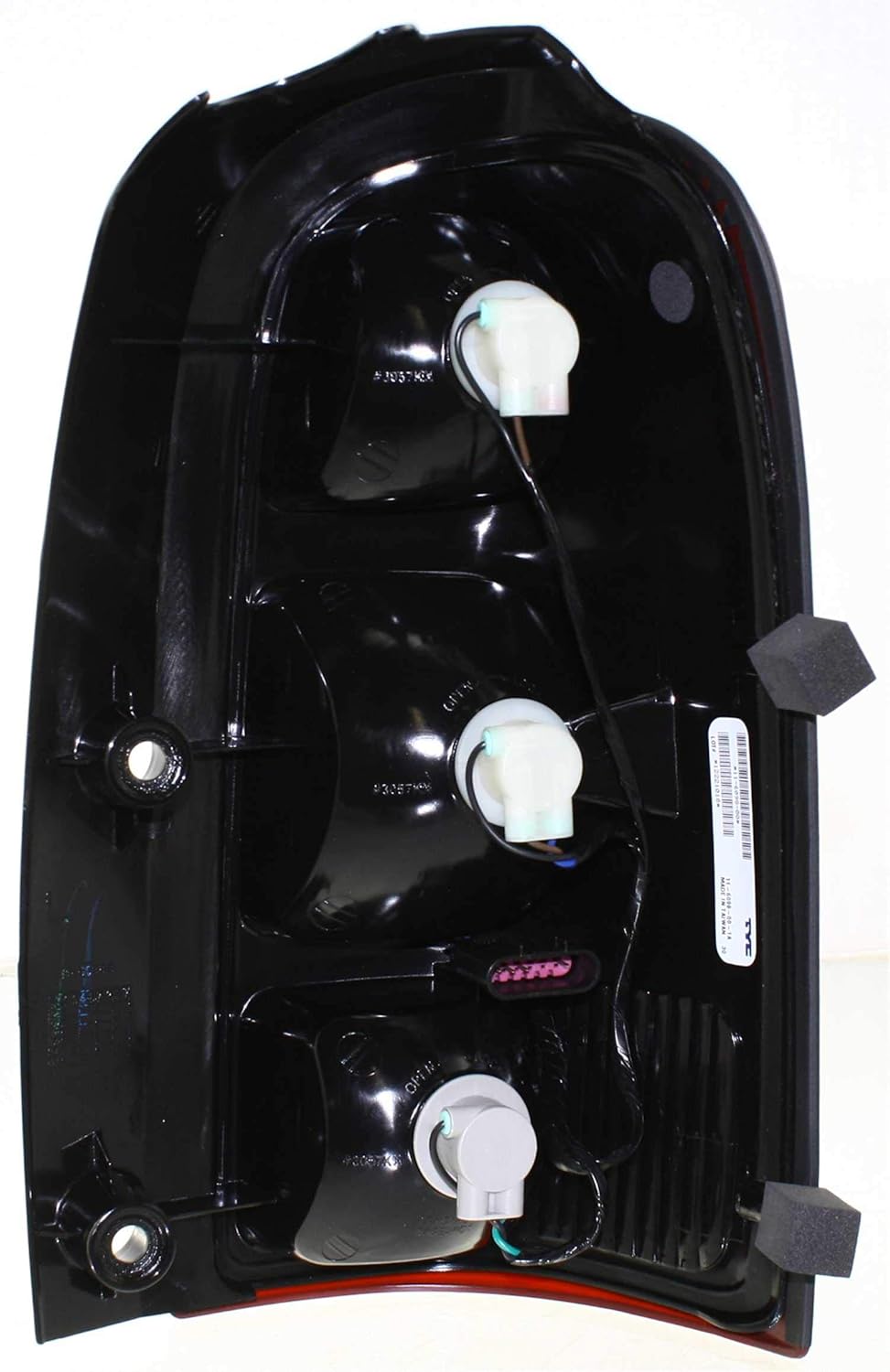 Garage-Pro Tail Lights Assembly For Chevrolet Uplander 2005-2009, Saturn Relay, Buick Terraza 2005-2007, Pontiac Montana Halogen With Bulbs Driver, Passenger Side, Rear Tail Light Assembly