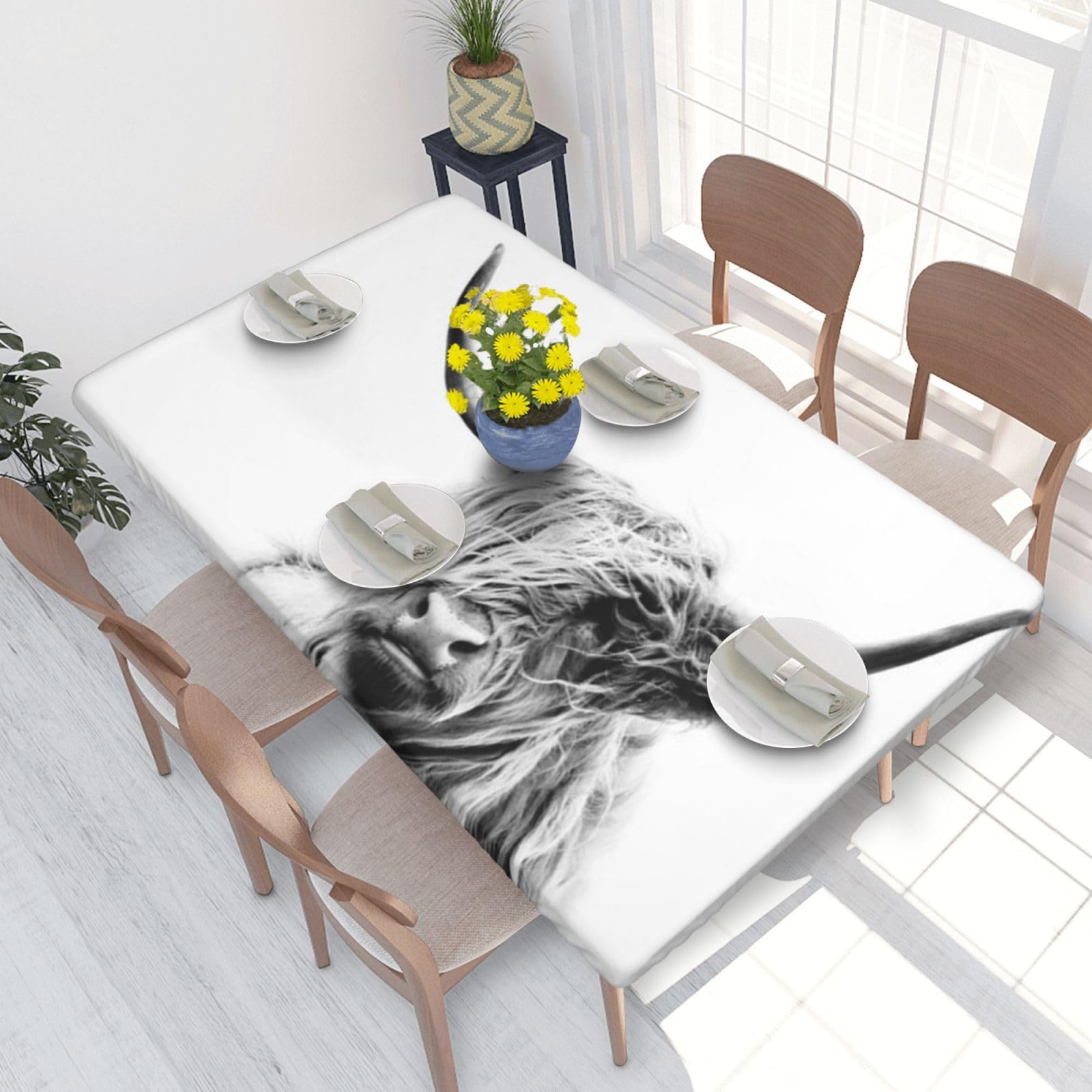 BNVSADC Portrait of a Highland Cow Printed 4FT Tablecloth 122x76 CM Polyester Kitchen Water Resistant Table Cloth Dining Table Decoration Table Covers