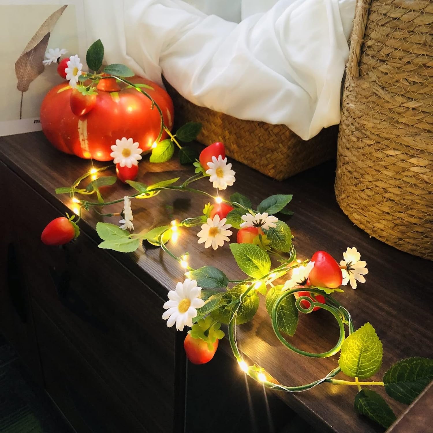 Simulation Strawberry String Lights Hanging Vine Plant Garland Artificial Fruit Strawberry Flower Light Battery Powered for Home Garden Wedding Party Decor (2m/20led, Strawberries)
