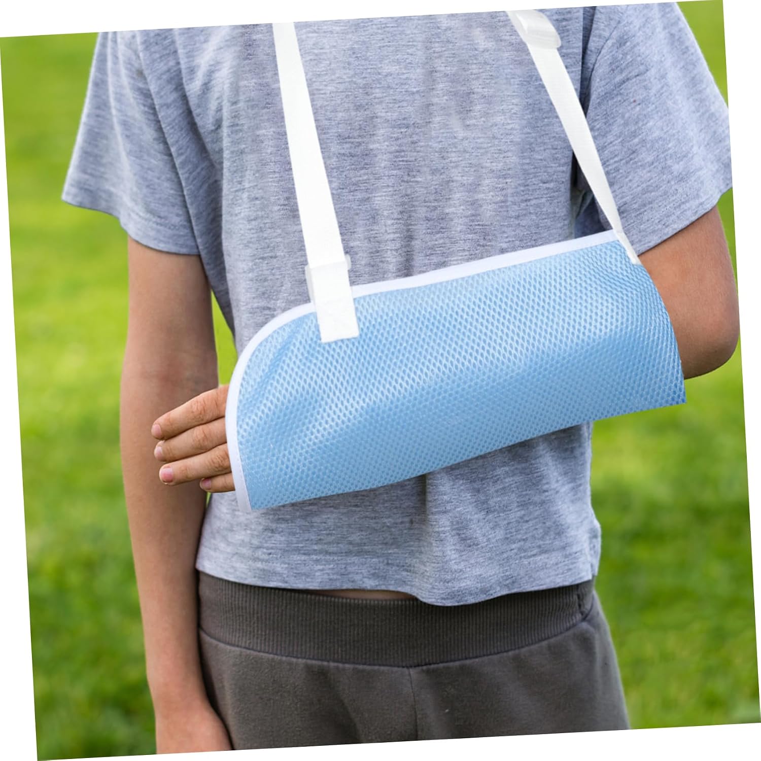 PRETYZOOM Arm Sling for Shoulder and Elbow Injury Immobilizer Sling for Right Arm Support Comfortable Mesh Design for Fast and Relief for Ages
