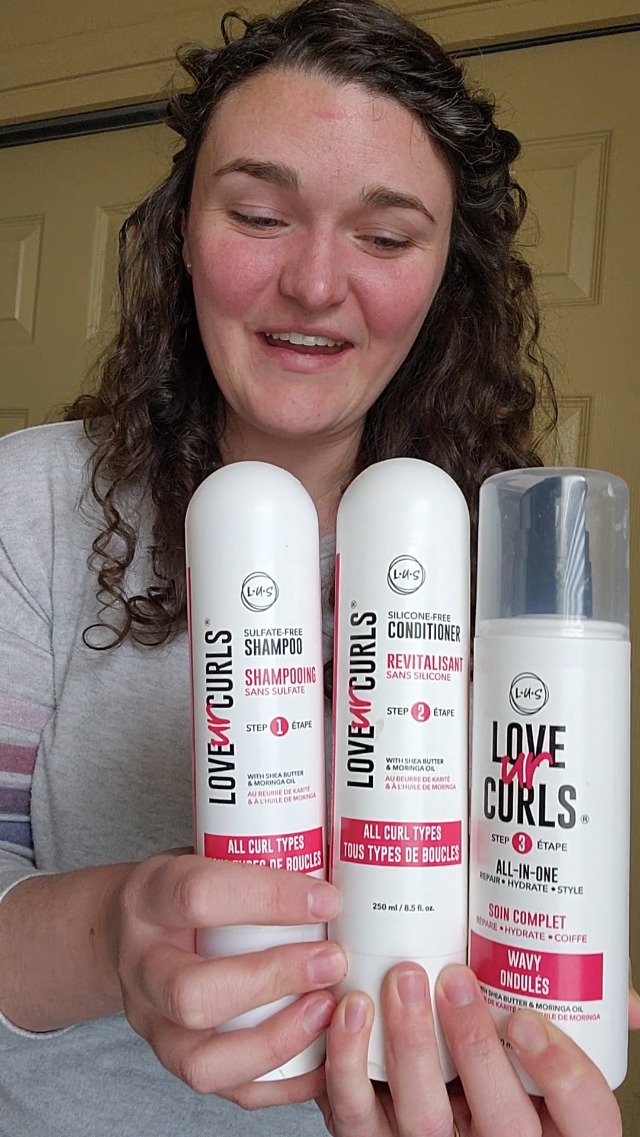 Watch My favorite curly hair products!! on Amazon Live