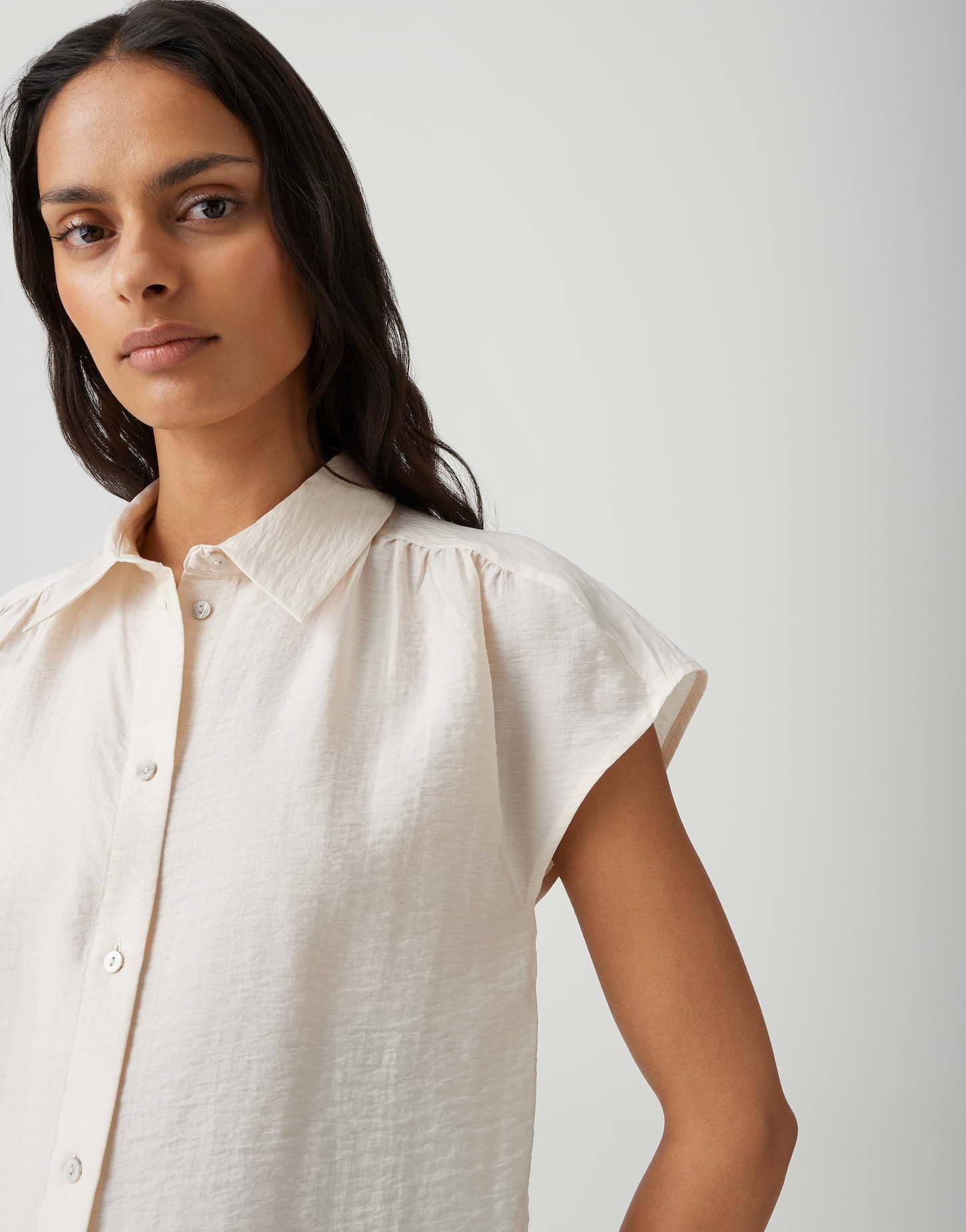 OPUS Chemisier à manches courtes pour femme - Chemisier en satin FAIRI ample avec fronces féminines