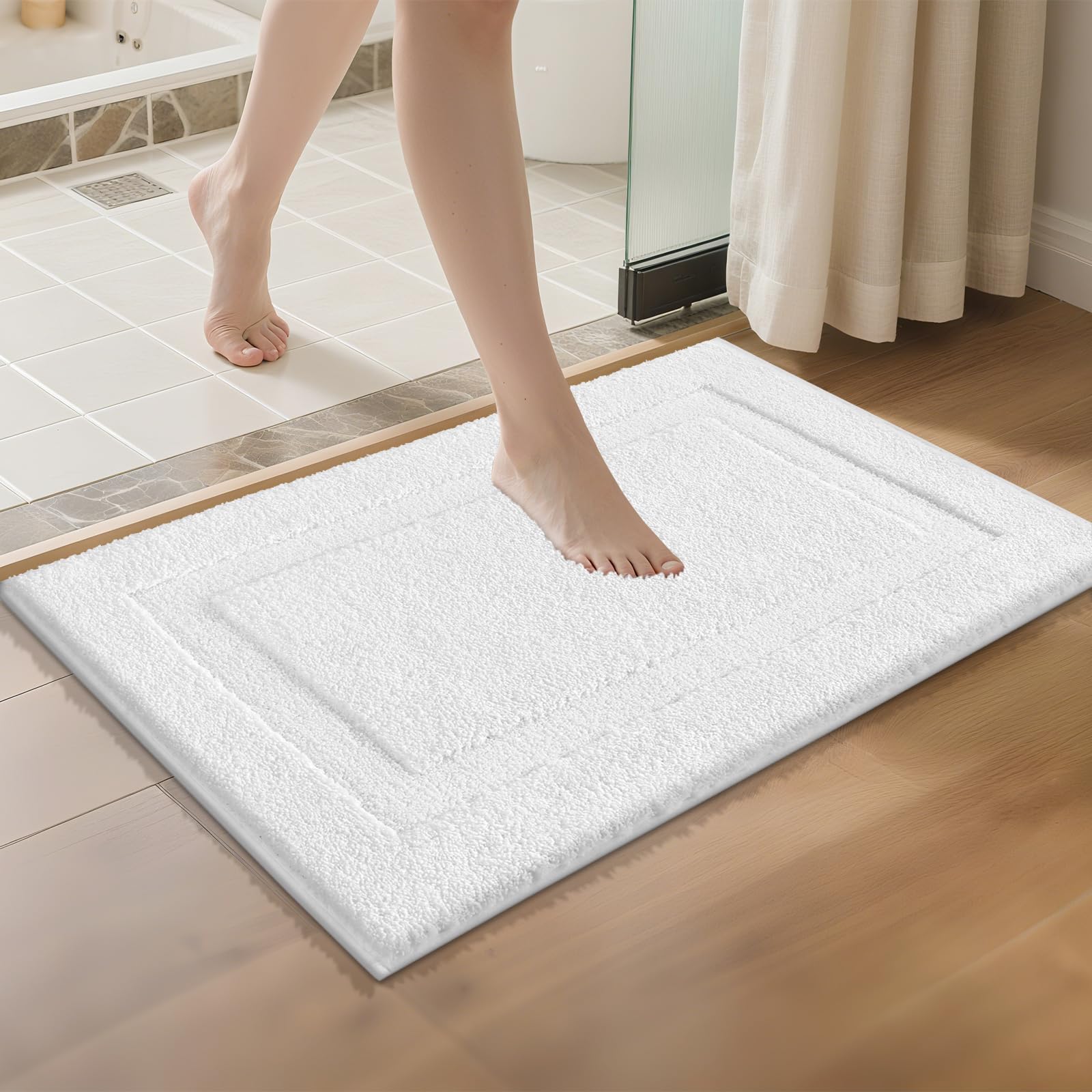 SHACOS Super Soft Small Bathroom Rugs 16x24 inch Non Slip Washable Christmas Bath Rugs Microfiber Bath Mats for Bathroom Floor Tub Shower Vanity Sink